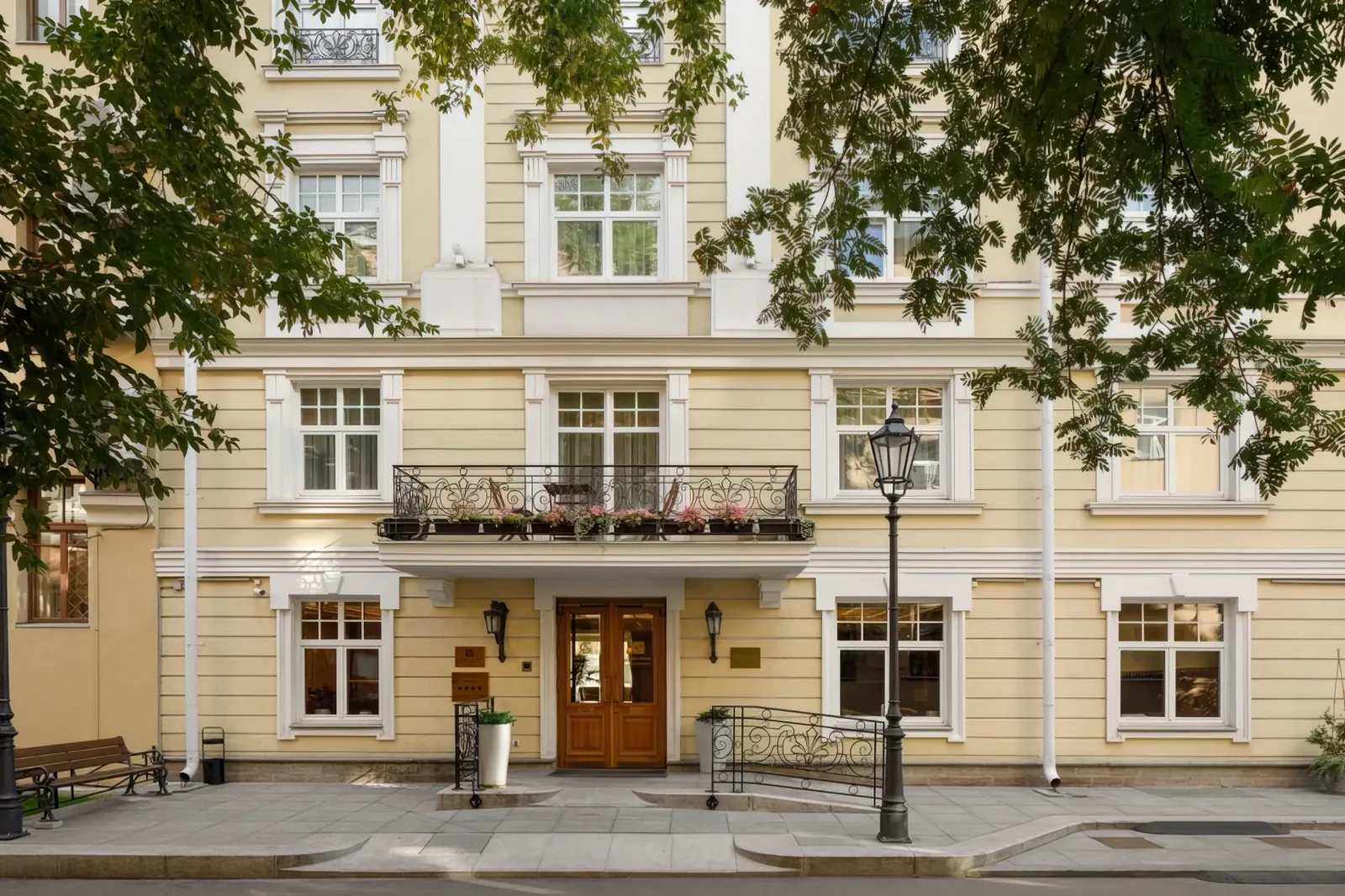 Отель "Garden Street"
